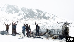 Salah satu adegan film Netflix "Society of the Snow." (Netflix / AFP) 