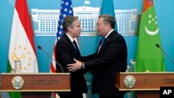 AQSh Davlat kotibi Entoni Blinken Qozog'iston Tashqi ishlar vaziri Muxtor Tileuberdi bilan, Ostona, 28-fevral, 2023