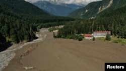 შოვი დამანგრეველი სტიქიის შემდეგ