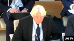 카를로스 포라도리 제네바 주재 아르헨티나 대표부 대사.