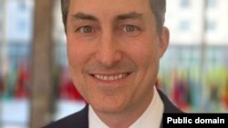 Metyu Miller (Rəsmi foto)