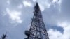 Une antenne radio où VOA a installé un émetteur pour ses nouvelles émissions en FM.
