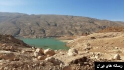 ذخیره آب سدها یکی از چالش‌های مستمر بحران آب در ایران در سال‌های اخیر بوده است.