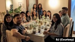 印度一个中餐聚餐俱乐部（美国之音特约记者贾尚杰拍摄）