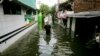 باران و سیلاب‌ در اندونیزیا سبب تلفات جانی و خسارات مالی شد