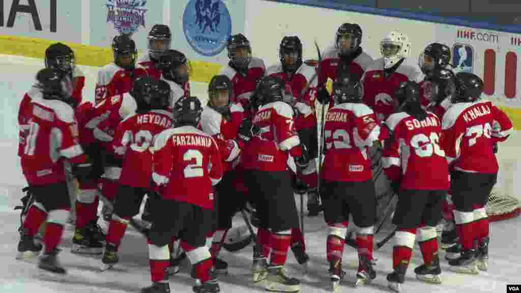 تیم هاکی روی یخ بانوان ایران در گروه &laquo;ب&raquo; مسابقات هاکی روی یخ بانوان آسیا ۲۰۲۳ با نتیجه ۲۰ بر صفر مقابل کویت به پیروزی رسید.