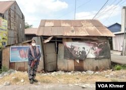 ផ្ទះរបស់កូនស្រីអ្នកស្រី ស៊ូ ស្រីនាង ដែលបានឈូសឆាយក្នុងគម្រោងពង្រីកផ្លូវជាតិលេខ៥កាលពី៩ឆ្នាំ ក្នុងខណ្ឌព្រែកព្នៅ រាជធានីភ្នំពេញ កាលពីថ្ងៃទី២៨ ខែកុម្ភៈ ឆ្នាំ២០២៤។ (ស៊ឹម ចាន់សំណាង/វីអូអេ)