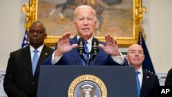 Само погледнете наоколу, историски поплави, поинтензивни суши, екстремни горештини, значителни шумски пожари, рече претседателот на САД 