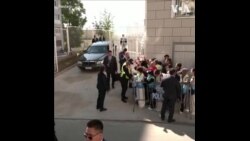 中国天主教徒送别教宗方济各离开蒙古 