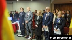 Државно-владиниот врв, кој денеска се собра на едно место, ја повтори пораката која Северна Македонија ја праќа од стартот на инвазијата – „стоиме заедно со Украина зад која се обедини целиот демократски свет“.