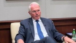 Intervju sa američkim ambasadorom Kristoferom Hilom