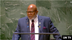 데니스 프랜시스 제 78차 유엔총회 의장이 23일 안보리 상임이사국들의 거부권 사용 감시를 위한 ‘거부권 이니셔티브(Veto Initiative)’ 결의안 채택 2주년을 맞아 열린 회의에서 발언하고 있다.