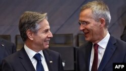 Државниот секретар на САД рече дека презеле значителна акција за да ги одвратaт групите да ги деградираат нивните способности во Ирак,  Сирија и Јемен