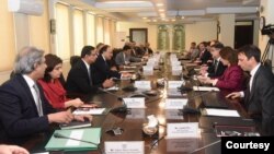 Pakistan’s Finance Minister Muhammad Aurangzeb and Nathan Porter, the IMF mission chief in Pakistan, led their respective teams at talks in Islamabad, March 14, 2024. (Photo courtesy of Pakistan’s Finance Ministry)