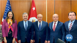 Mirziyoyev muddatini "nollashtirish kun tartibida emas"