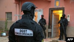Cette vaste opération a été menée par la police judiciaire de Fès en coordination avec la Direction générale de surveillance du territoire (DGST).