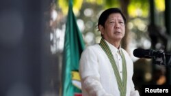 페르디난드 마르코스 주니어 필리핀 대통령이 22일 창군 126주년 기념식에서 연설하고 있다.