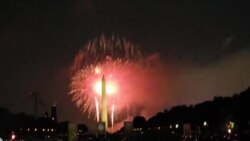 Wasan Wuta Mai Dauke Da Launuka Daban Daban Yayin Bikin Murnar Zagayowar Ranar Yankin Kan Amurka