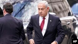 Israeli Prime Minister Benjamin Netanyahu arrives at Downing Street in London, March 24, 2023.