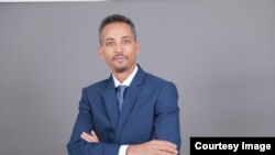 አቶ አምላኩ እሸቴ
በካሊፎርኒያ ዩኒቨርሲቲ በርክሌ
የአማርኛ መምህር
