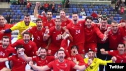 საქართველოს ხელბურთელთა ეროვნული ნაკრები უნგრეთთან ისტორიული გამარჯვების შემდეგ 