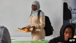 À l'instar de bon nombre de migrants, des étudiants subsahariens ont été victimes de ce que des témoins ont qualifié de "chasse aux Noirs".