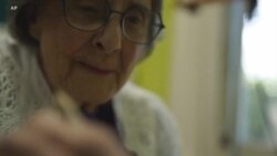 La peintre australienne June Boase Weller au sommet de son art à 94 ans