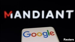 구글 로고와 산하 사이버 보안업체 맨디언트의 로고.