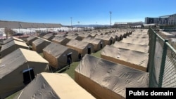 Azərbaycan xilasediciləri Karamanmaraşda 760 çadır qurub (Foto Fövqəladə Hallar Nazirliyinindir)