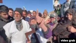 Qara Qışlaq kəndi sakinlərinin etiraz aksiyası (Hana Xəbər Salmas Instagram hesabı)