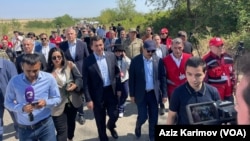 Hikmət Hacıyev xarici diplomatlarla Ağdam-Əsgəran-Xankəndi avtomobil yolunda 