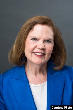 渥太华大学科学、社会与政策研究所高级研究员玛格丽特·麦奎格-詹斯顿（Margaret McCuaig-Johnston）