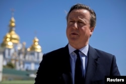 데이비드 캐머런 영국 외무장관.