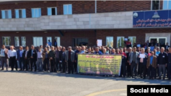 تجمع اعتراضی کارکنان شرکت بهره‌برداری نفت و گاز آغاجاری (چهارشنبه ۲۴ اسفند)