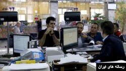 آمار بالای اعطای تسهیلات بانکی به کارمندان بانک‌ها در ایران