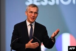 Sekretaris Jenderal NATO Jens Stoltenberg berbicara pada sidang Parlemen NATO di Sofia, 27 Mei 2024. (Nikolay DOYCHINOV / AFP)