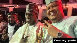 Bashir Mai Shadda bayan da ya karbi lambar yabo a bikin MVCA a Legas (Instagram/Bashir Mai Shadda)