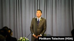 Thailand's Prime Minister Srettha Thavisin meets with members of Thai communities in the US in New York City. Sept 21, 2023.