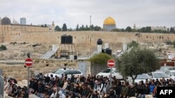 Երուսաղեմի ալ-Աքսա մզկիթը համարվում է իսլամի երրորդ սրբավայրը՝ Մեքքայից և Մեդինայից հետո