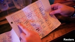 Вчеравечер, Американците ширум земјата се собраа да ја гледаат првата дебата од сезоната на претседателската кампања во 2024 година