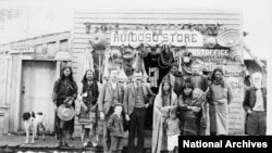 An undated photo of a general store and post office in Ruidoso, New Mexico, a border town near the Mescalero Apache reservation.