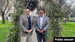 Arun Venkataraman və Hüqo Gevera (Mənbə: ABŞ səfirliyi)