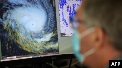 Freddy pourrait passer à environ 120 km au nord nord-ouest de Maurice à son point le plus rapproché en début de soirée.