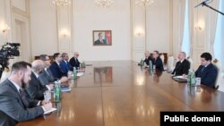 İlham Əliyev və İan Borq (Mənbə: Prezident Administrasiyası )