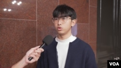 政大外交系的陈鼎心本身为四个月役期的役男，不过他也认为这样的役期太短。