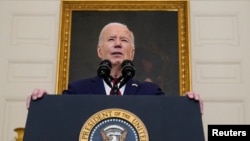 拜登总统签署对外援助法案后在白宫发表讲话。（2024年4月24日）