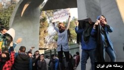 صدور احکام انضباطی در دانشگاه‌ها همچنان ادامه دارد.