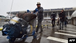 Markaziy Osiyodan ko'plab tadqiqotchilar bugun G'arb oliy ta'lim maskanlarida va aql markazlarida ishlaydi, ammo aloqalar hamon sust 