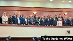 Грчката амбасадорка ја напушти инаугурацијата откако Сиљановска-Давкова не го употреби уставното име Република Северна Македонија (Дипломатскиот кор гостуваше во Собранието)