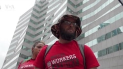 В Калифорнии отели заменили бастующих горничных мигрантами, которые недавно перешли южную границу США